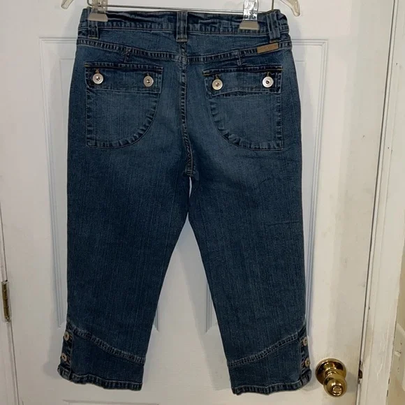 Tommy Jeans Cropped Buttoned Pockets 9 - Picture 2 of 9